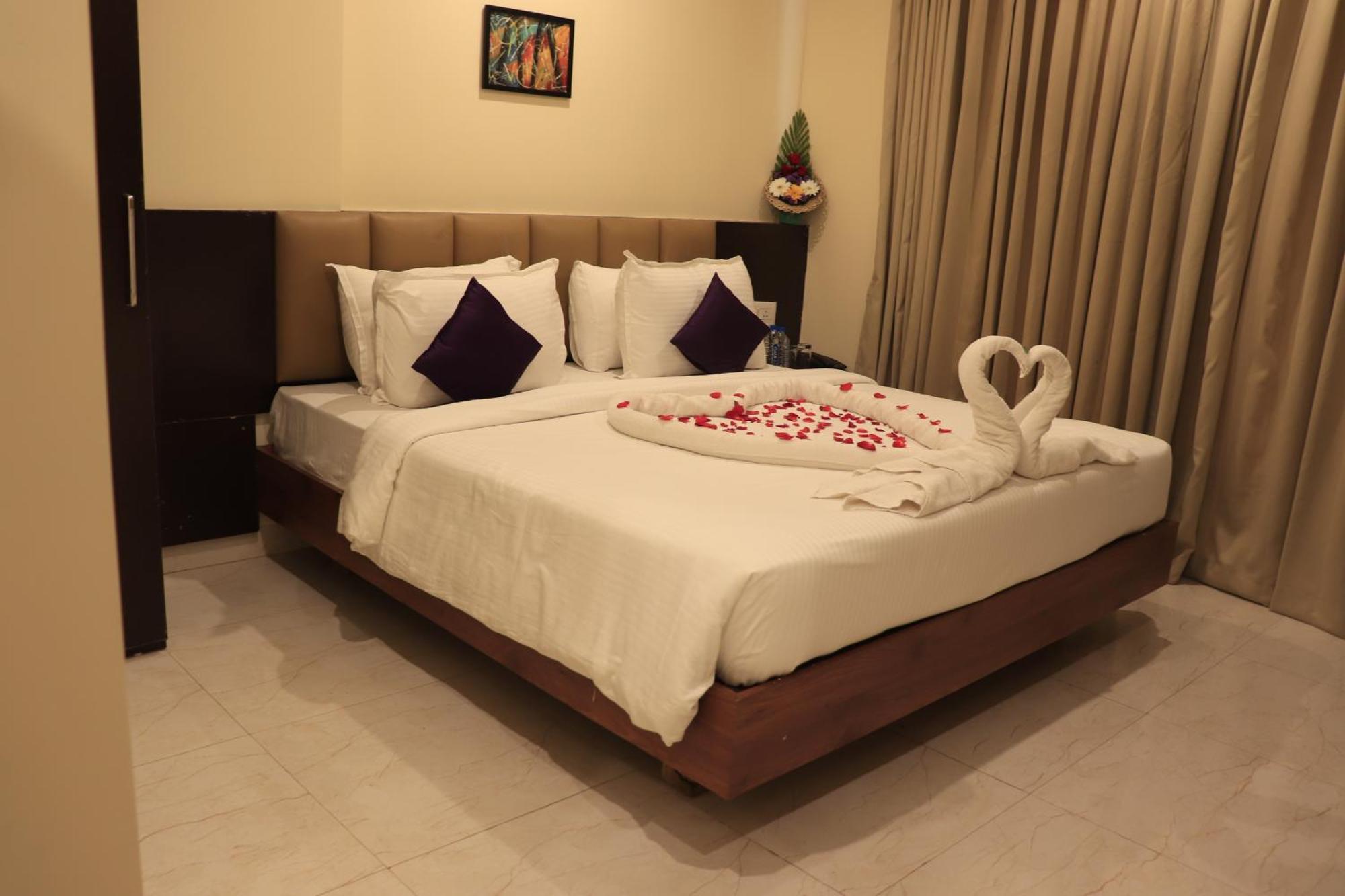 Balaji Gold Inn Hotel Hubli Dış mekan fotoğraf