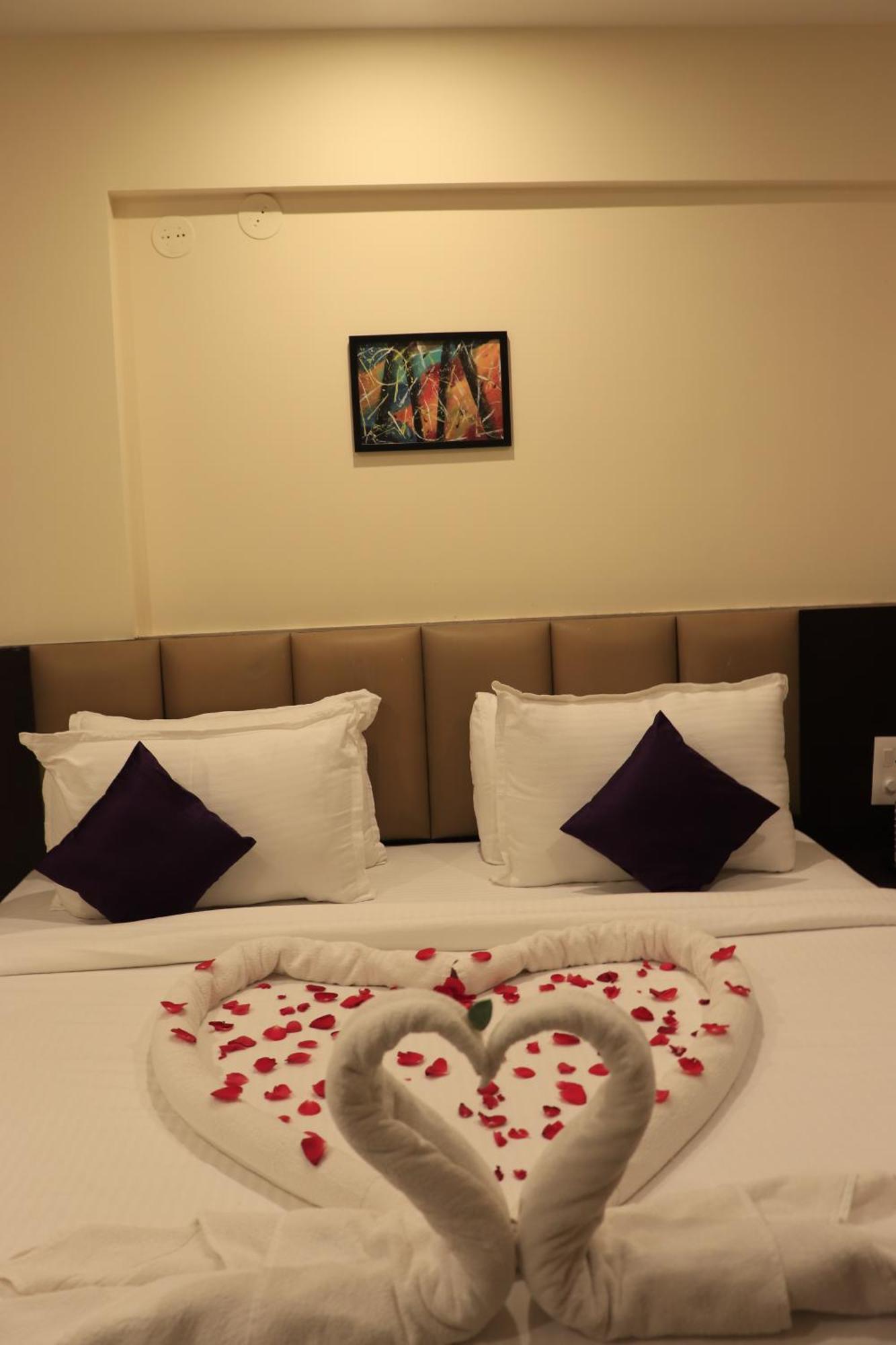 Balaji Gold Inn Hotel Hubli Dış mekan fotoğraf